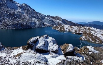 गोसाइकुण्ड नुहाउन पुग्न थाले भक्तजन